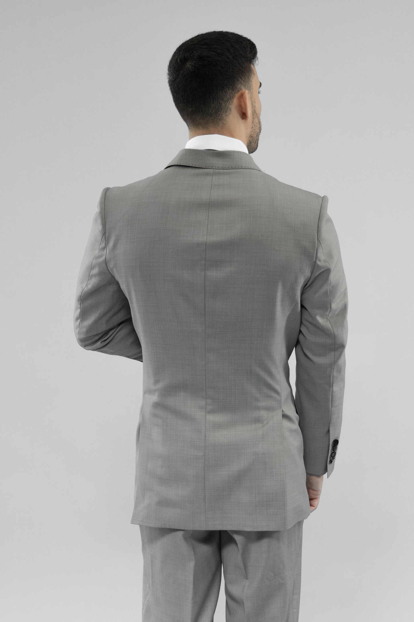 grey_tuxedo suit